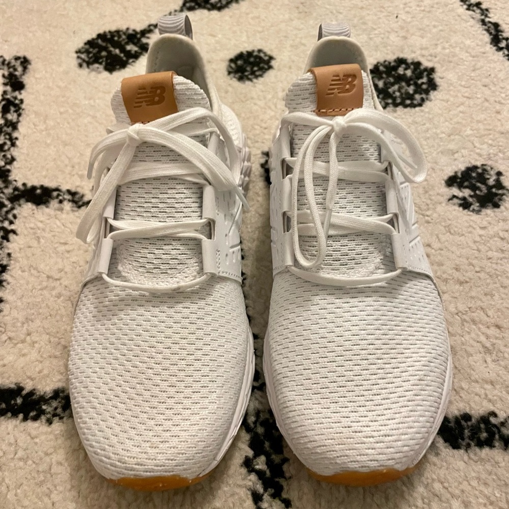 NEW BALANCE women’s athletic shoes